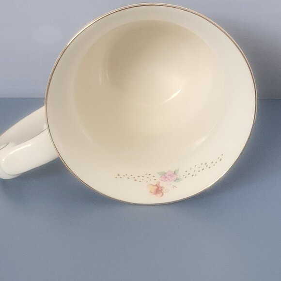 Disney Alice in Wonderland Footed Mug - Picture 4 of 4